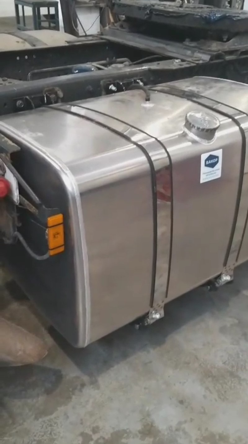 Аллюминевый бака Бакор на MAN